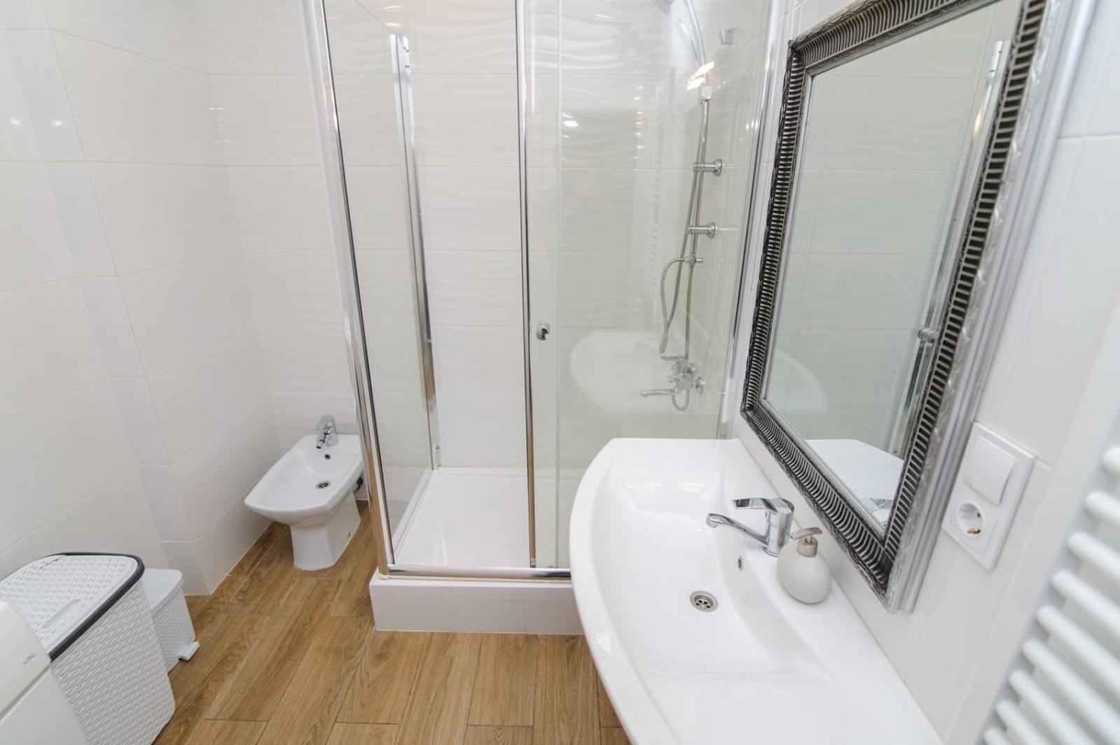 Grand Central Apartment 2 Bedrooms Chisinau Luaran gambar